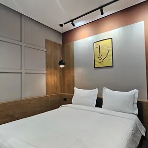  Appartamento Tam Serviced Next To Blloku